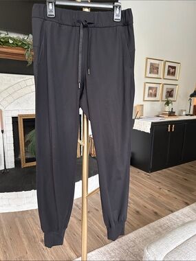 Lululemon Dance Studio Joggers S